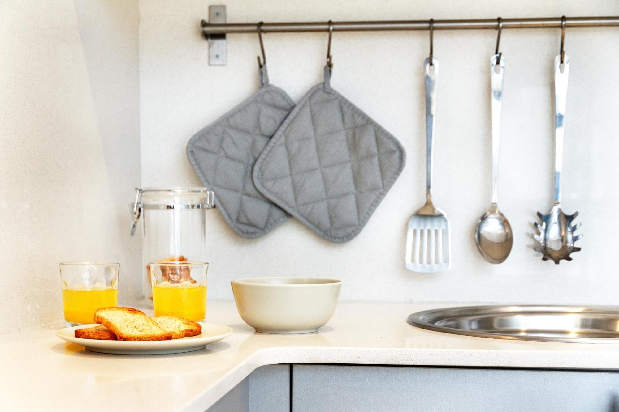 Feelathome Mozart Apartments Barcelona Bagian luar foto