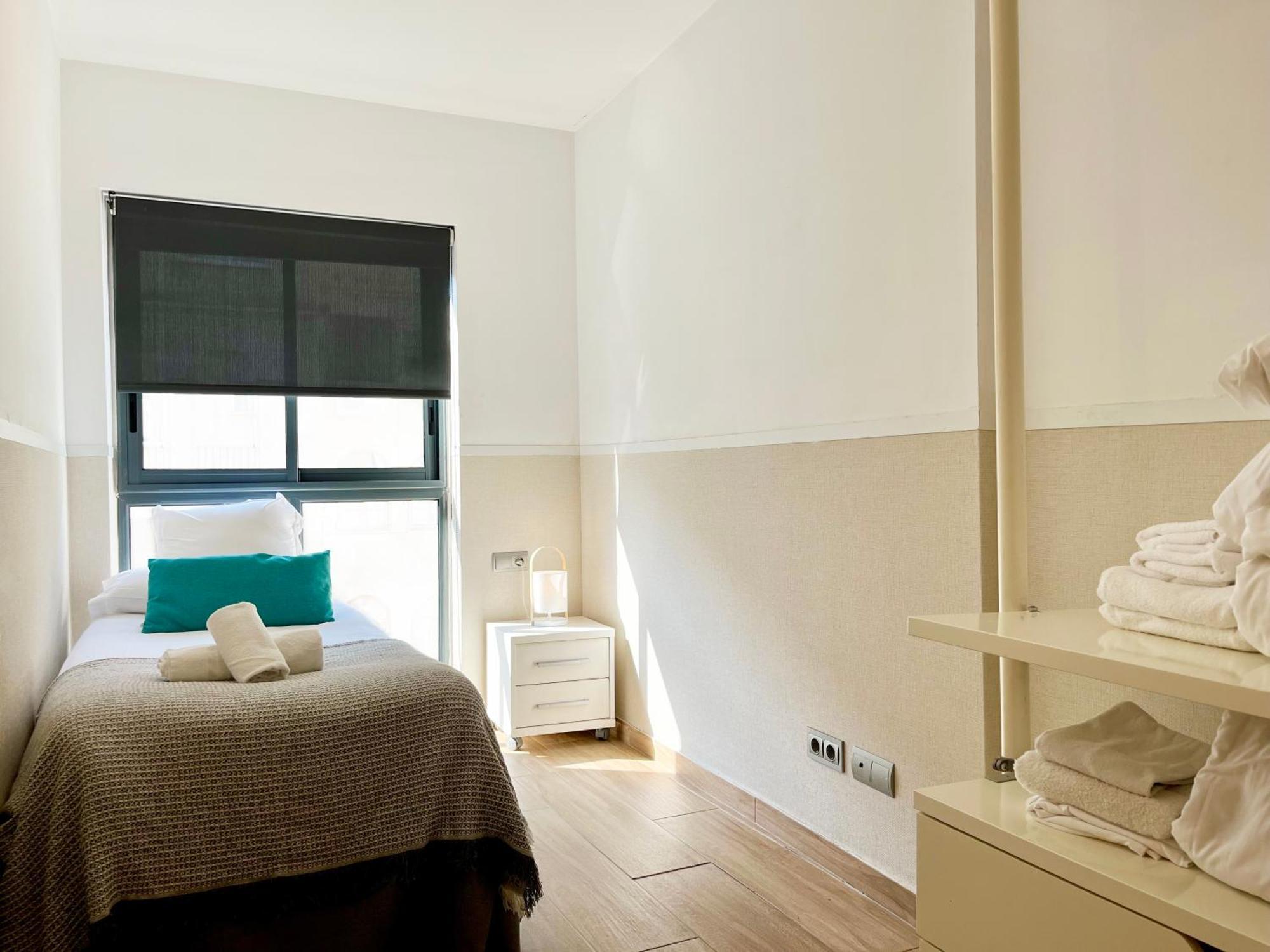 Feelathome Mozart Apartments Barcelona Bagian luar foto