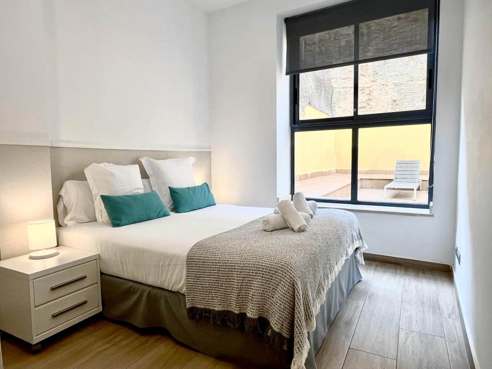 Feelathome Mozart Apartments Barcelona Bagian luar foto