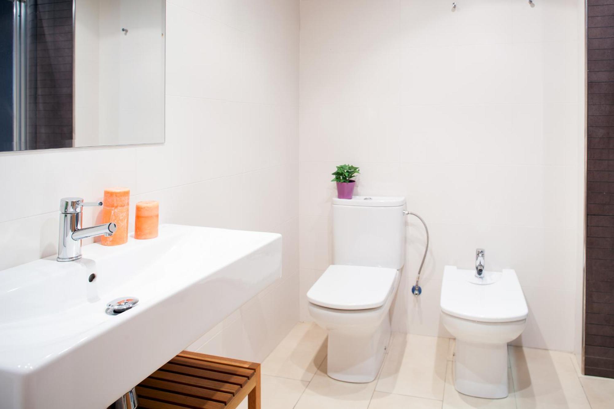 Feelathome Mozart Apartments Barcelona Bagian luar foto