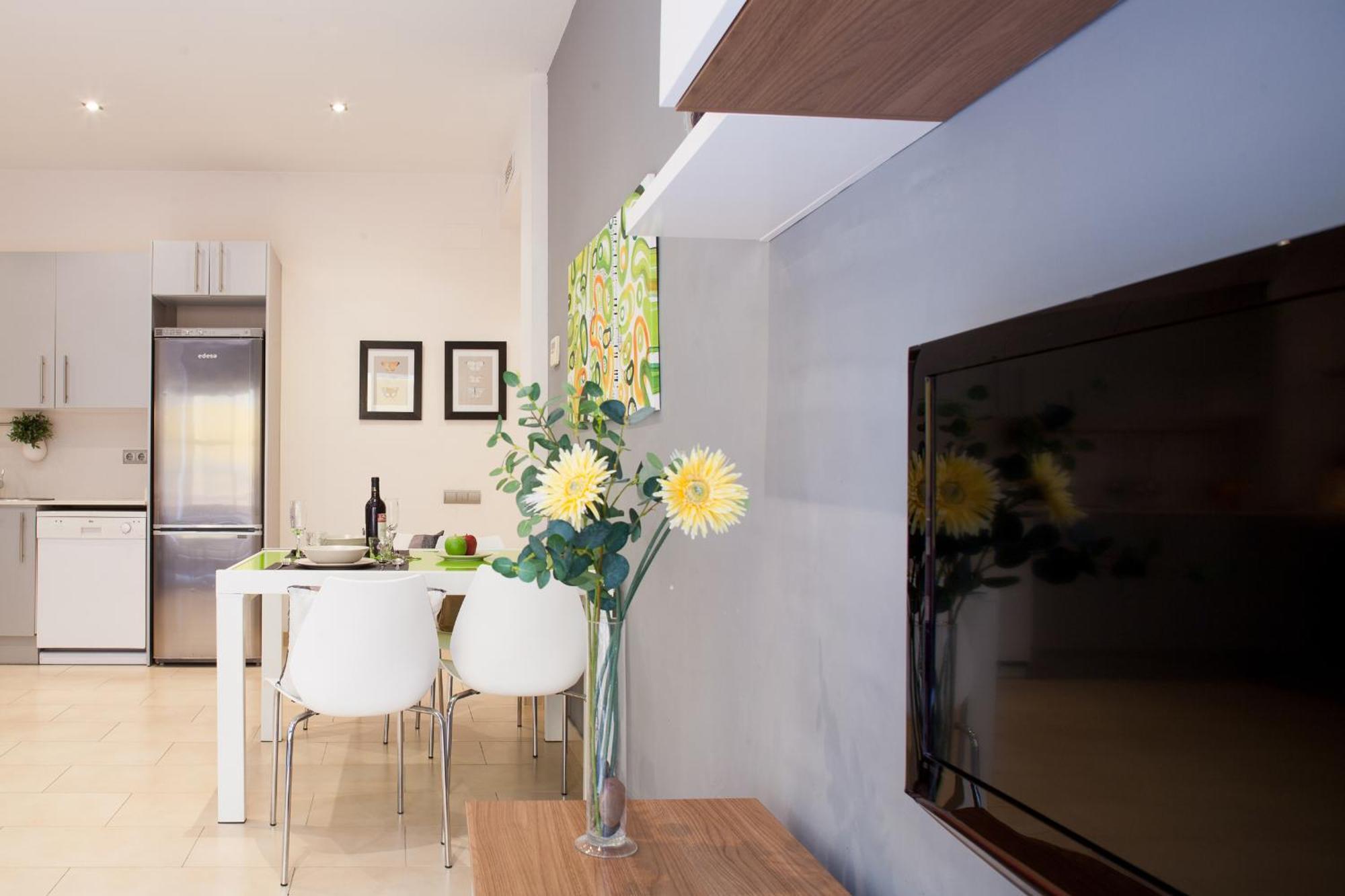 Feelathome Mozart Apartments Barcelona Bagian luar foto