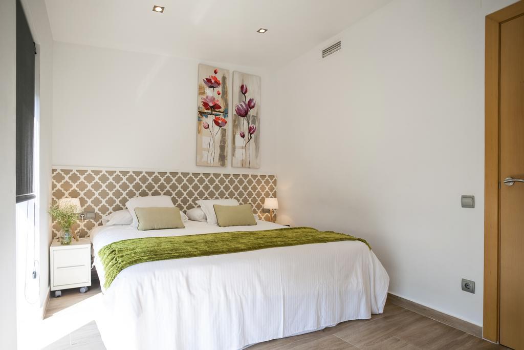 Feelathome Mozart Apartments Barcelona Bagian luar foto