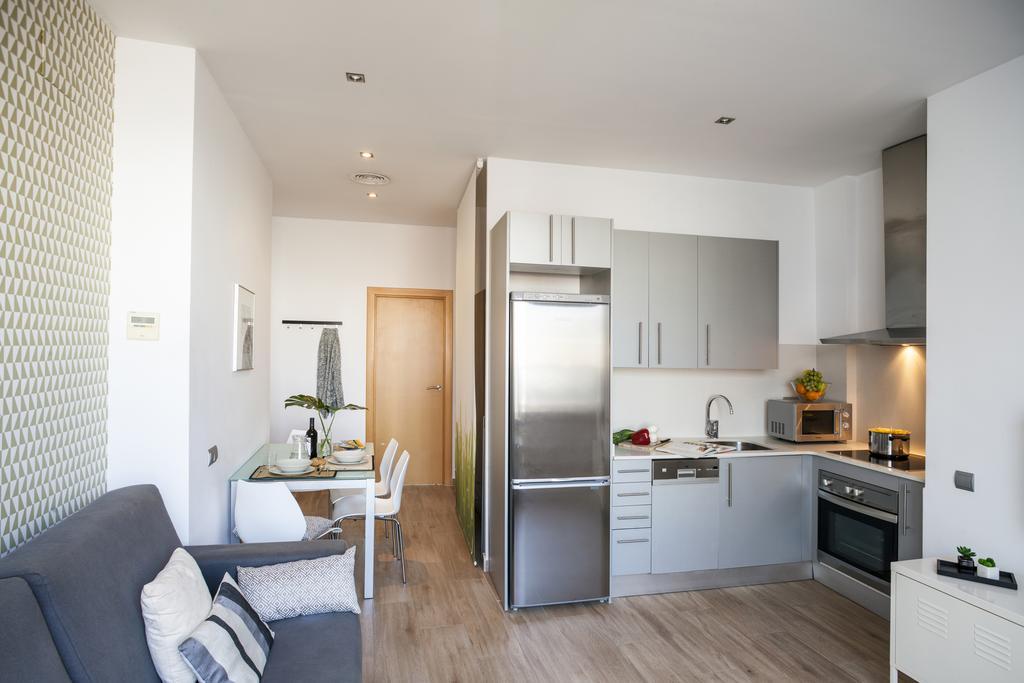 Feelathome Mozart Apartments Barcelona Bagian luar foto